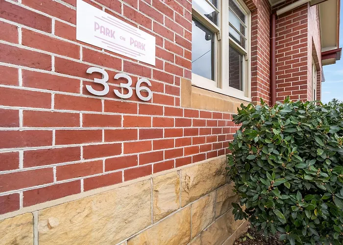 Gorgeous Hobart Accommodation - Park On Park - New Town