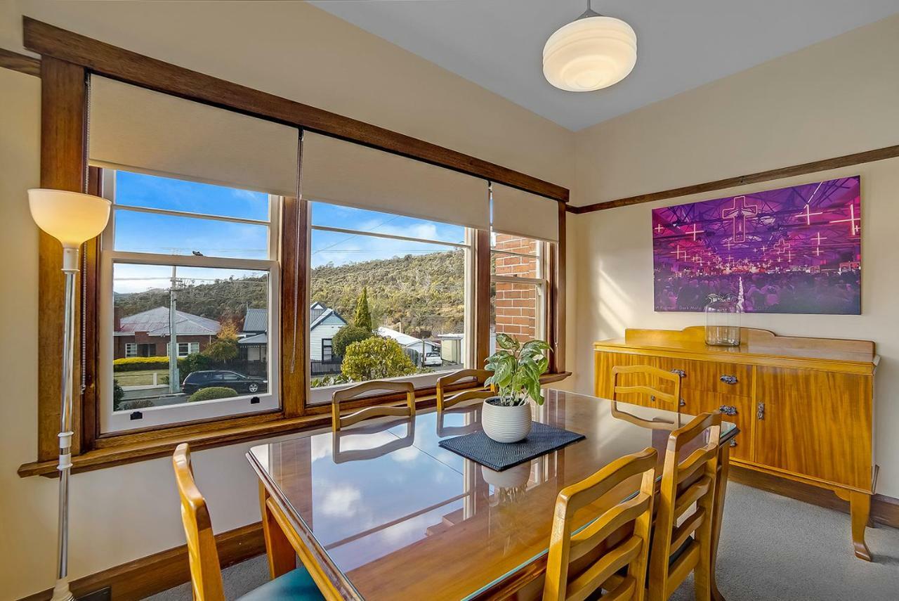 Gorgeous Hobart - Park On Park - Holiday home